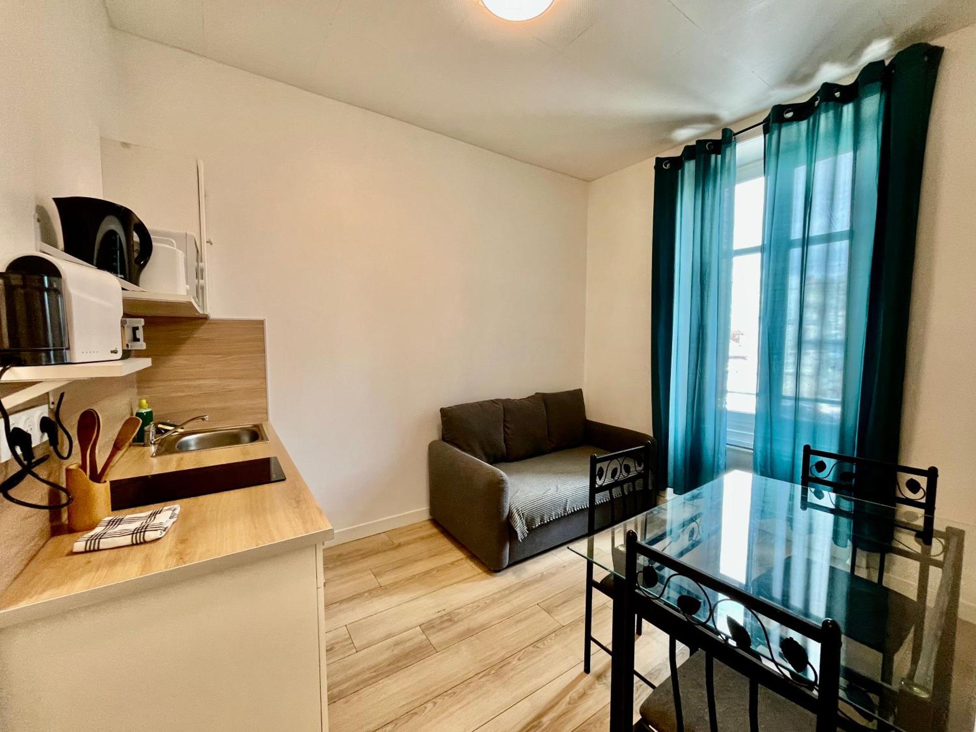 Appartement T2 Place Carnot -Dabnb Limoges Buitenkant foto